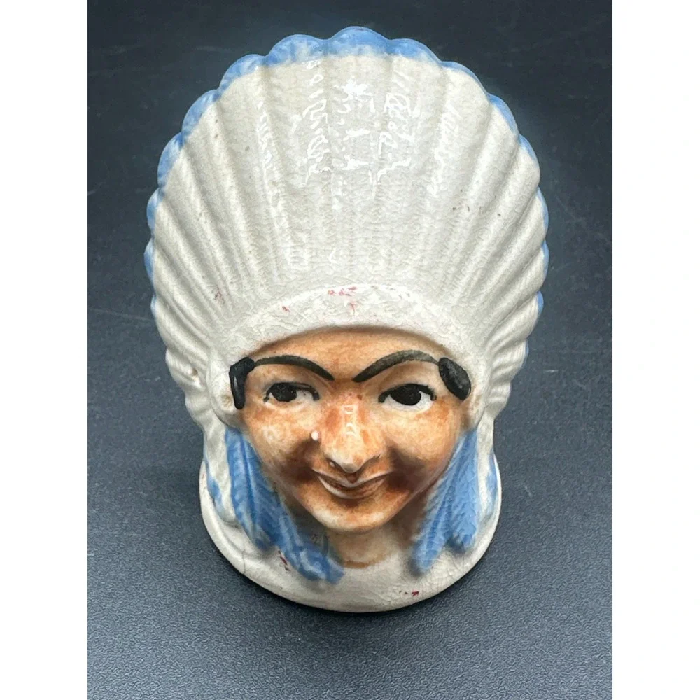 Vintage Hand Painted Ceramic Native American Chief Headdress‎ Shaker Blue White